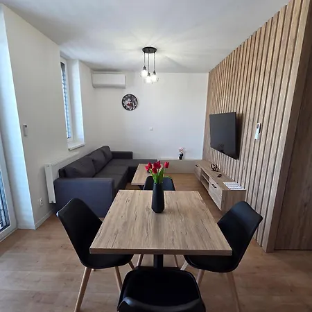 Apartamento 88 Centre - Next To Europa Sc *